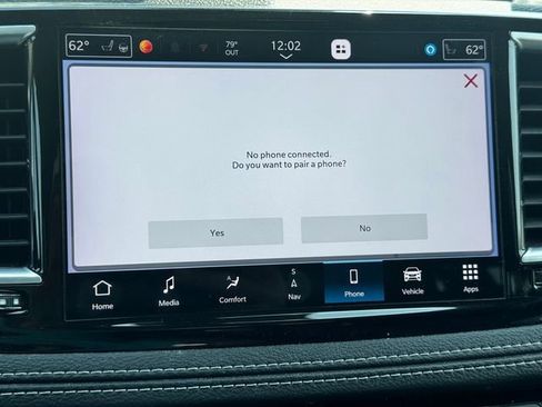 Certified 2023 Chrysler Pacifica Limited w/ Trailer Tow Group AWD/4WD image 33