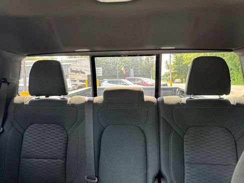 New 2026 RAM 1500 Express AWD/4WD image 23