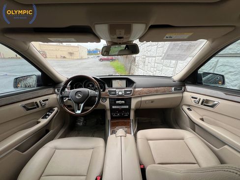 Used 2014 Mercedes-Benz E 350 Sedan w/ Premium 1 Package image 21