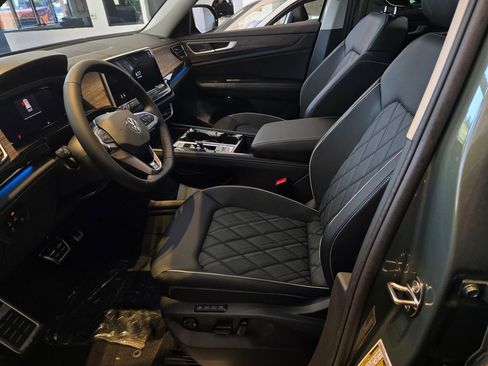 New 2026 Volkswagen Atlas SEL Premium R-Line AWD/4WD image 7