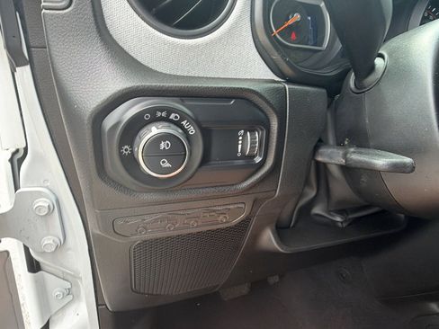 Used 2025 Jeep Gladiator Sport AWD/4WD image 25