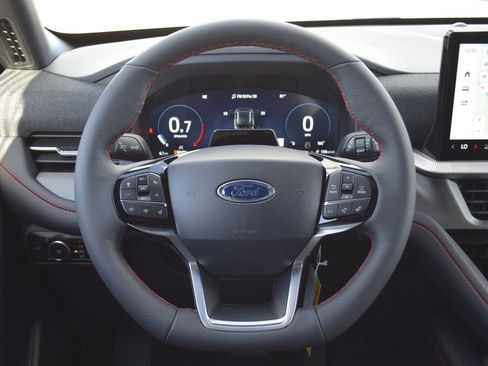 New 2026 Ford Explorer ST-Line w/ ST-Line Street Pack image 8