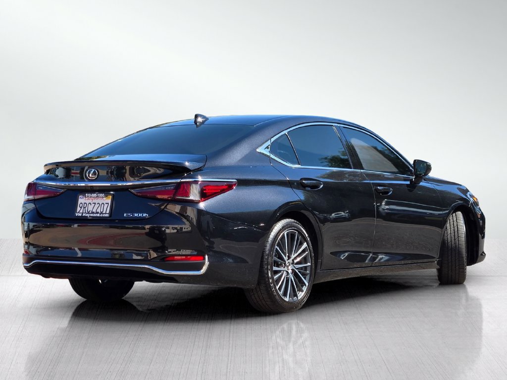 Used 2025 Lexus ES 300h w/ Premium Package FWD image 5