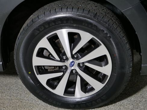 Used 2024 Subaru Outback Premium w/ Popular Package #1A AWD/4WD image 15