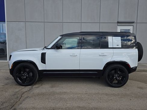 Certified 2024 Land Rover Defender 110 X-Dynamic SE image 3