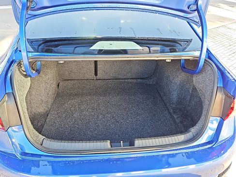 Certified 2022 Volkswagen Jetta SE w/ Panoramic Sunroof Package image 6