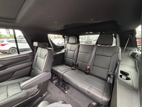 Used 2021 Chevrolet Tahoe RST w/ Luxury Package AWD/4WD image 23