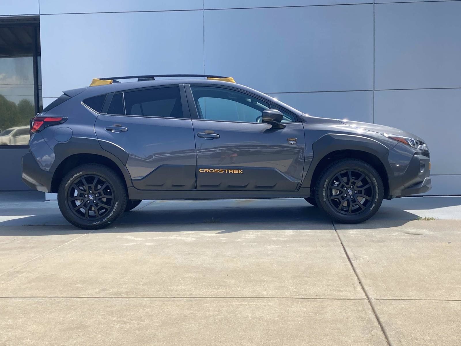Used 2024 Subaru Crosstrek 2.5i Wilderness w/ Crosstrek Mirror Package AWD/4WD image 3