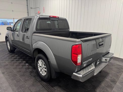 Used 2018 Nissan Frontier SV image 5