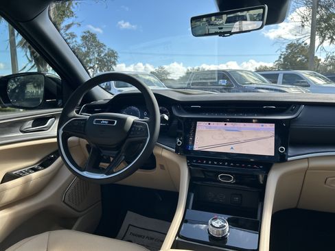 New 2026 Jeep Grand Cherokee L Limited image 42