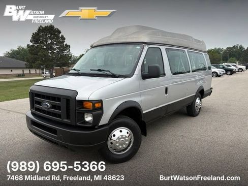 Used 2009 Ford E-350 and Econoline 350 XLT RWD image 1