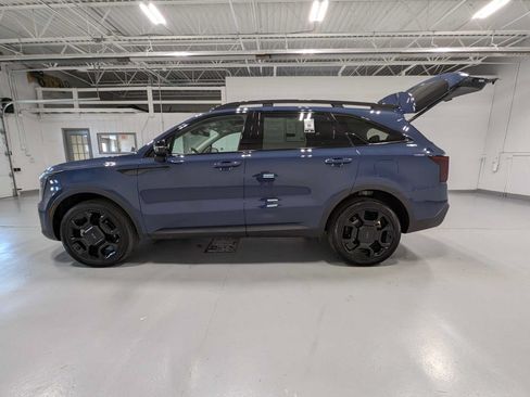 Certified 2025 Kia Sorento X-Line EX AWD/4WD image 12