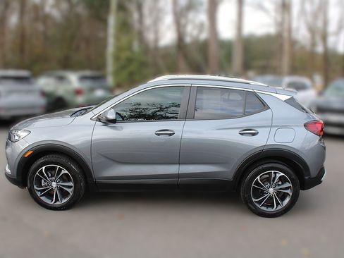Used 2022 Buick Encore GX Select image 5