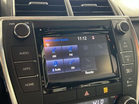 Used 2016 Toyota Camry SE w/ Moonroof Package FWD image 15