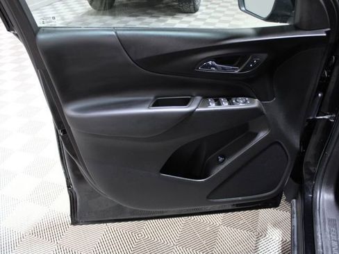 Used 2024 Chevrolet Equinox LT image 15