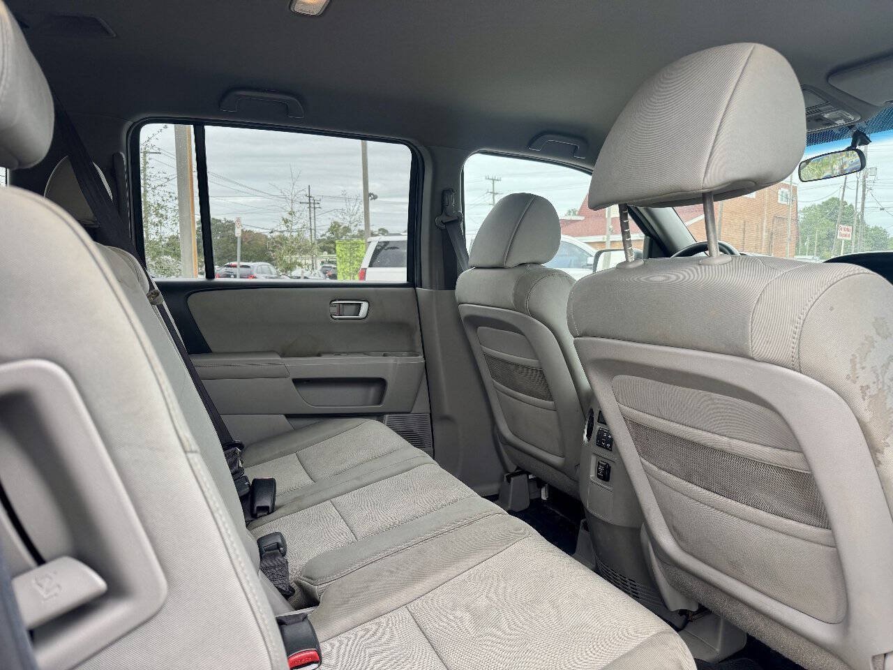 Used 2011 Honda Pilot LX image 11