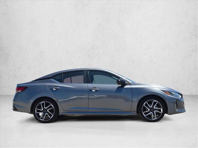 Used 2025 Nissan Sentra SR FWD image 4
