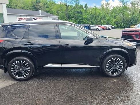 Used 2025 Nissan Rogue Platinum AWD/4WD image 6