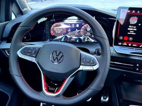 New 2026 Volkswagen GTI SE FWD image 21