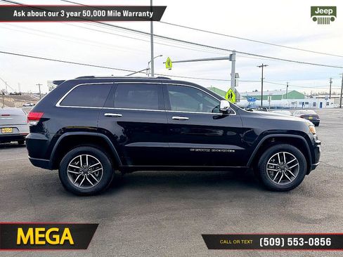Used 2022 Jeep Grand Cherokee Limited image 13