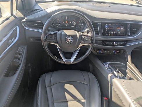 Used 2024 Buick Enclave Premium image 29