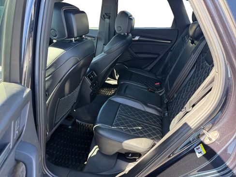 Used 2019 Audi SQ5 Premium Plus AWD/4WD image 16