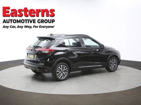Used 2024 Nissan Kicks SR image 41