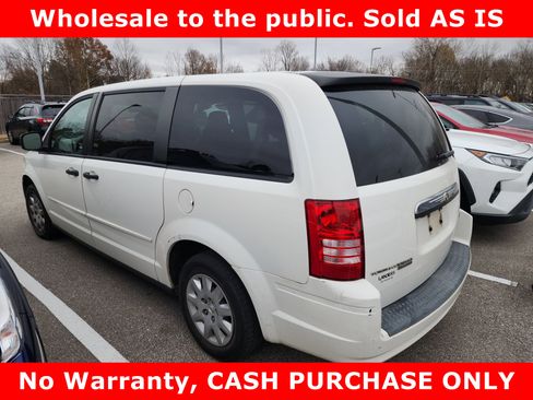 Used 2008 Chrysler Town & Country LX w/ Entertainment Group #1 image 5