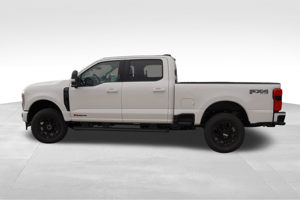 New 2027 Ford F350 Lariat w/ Black Appearance Package AWD/4WD image 6