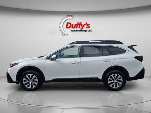 Used 2021 Subaru Outback Premium image 14