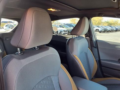 Certified 2025 Subaru Crosstrek 2.5i Sport w/ Crosstrek Mirror Package image 18