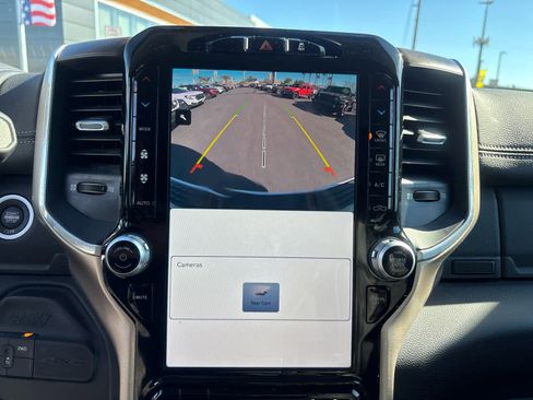 Used 2024 RAM 2500 Laramie image 12