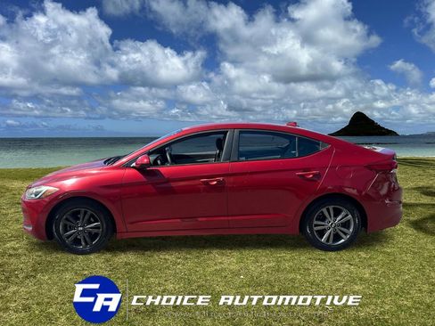 Used 2018 Hyundai Elantra SEL image 3