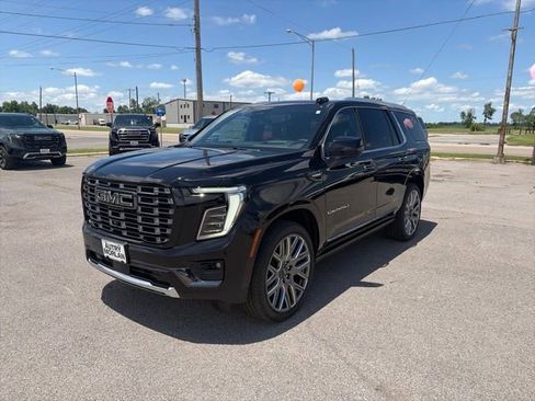 New 2026 GMC Yukon Denali Ultimate w/ LPO, Floor Liner Package AWD/4WD image 2