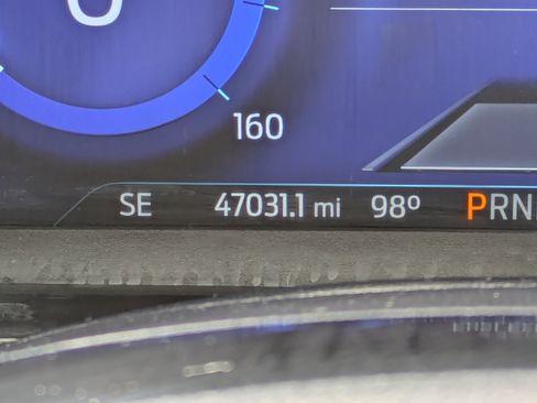 Used 2021 Ford Escape Titanium FWD image 30