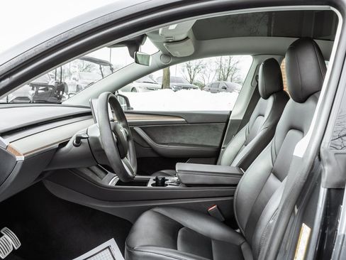 Used 2022 Tesla Model Y Performance image 22