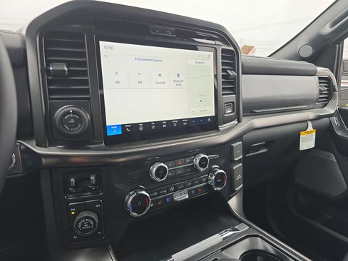 New 2025 Ford F150 Lariat w/ Equipment Group 501A Mid image 25