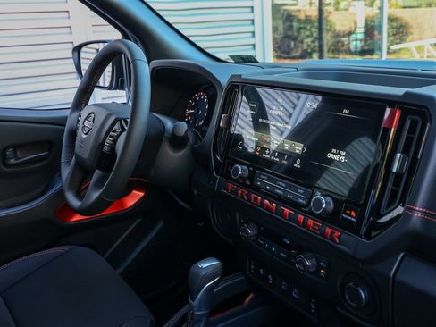 New 2026 Nissan Frontier Pro-X w/ Pro-X Convenience Package image 19