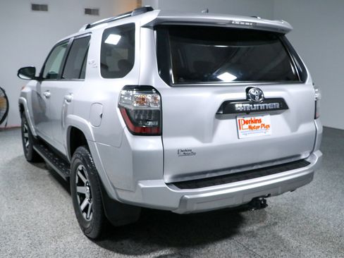 Used 2023 Toyota 4Runner TRD Off-Road Premium AWD/4WD image 9