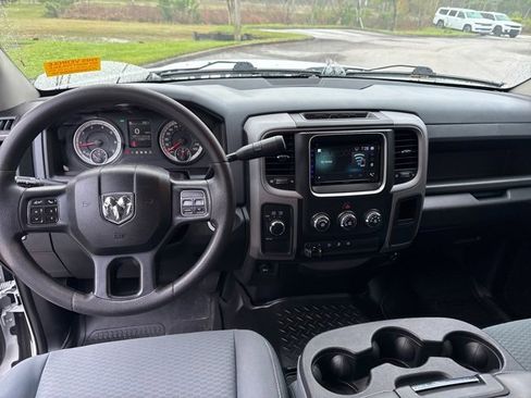 Used 2017 RAM 2500 Tradesman w/ Chrome Appearance Group image 11