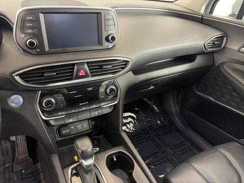 Used 2020 Hyundai Santa Fe SEL image 4