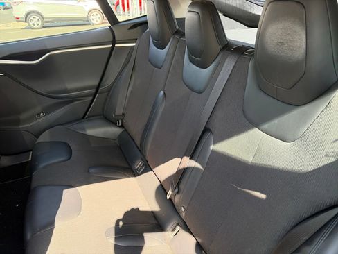 Used 2015 Tesla Model S 70D AWD/4WD image 13