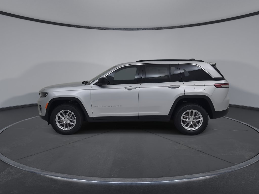 New 2026 Jeep Grand Cherokee Laredo X AWD/4WD image 9
