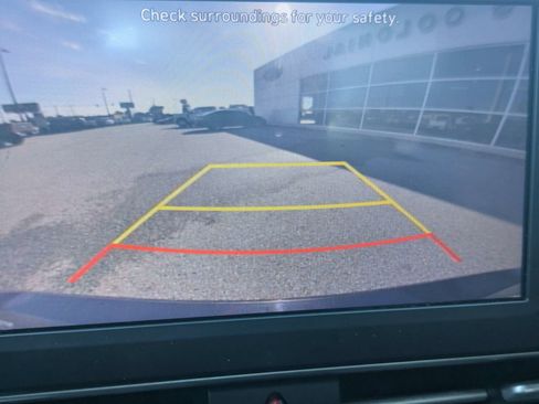 Used 2023 Hyundai Elantra SEL FWD image 20