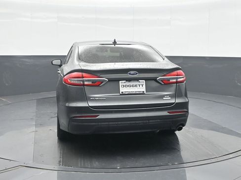 Used 2020 Ford Fusion SE FWD image 17