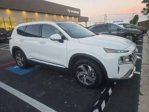 Certified 2023 Hyundai Santa Fe SEL w/ Premium Package FWD image 8