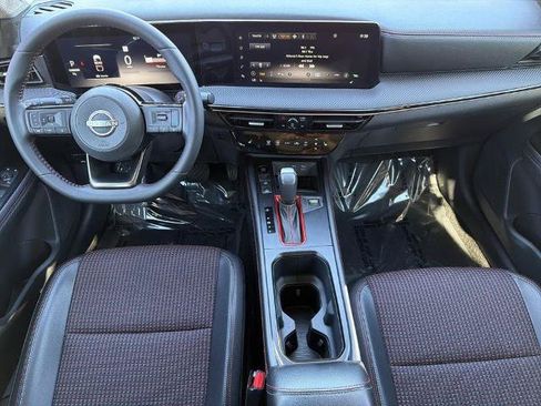 Certified 2025 Nissan Kicks SR w/ SR Premium Package FWD image 2