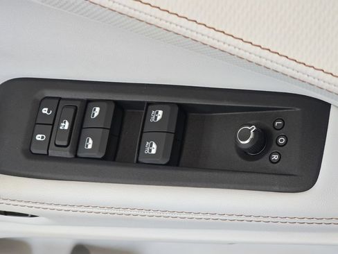 New 2026 Jeep Cherokee Limited AWD/4WD image 28