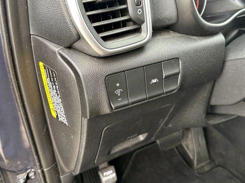 Used 2020 Kia Sportage LX image 18