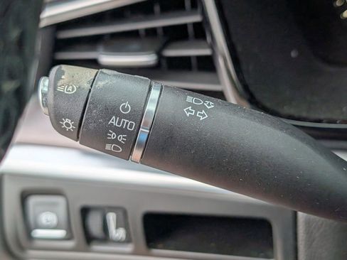 Used 2019 Cadillac XT5 Luxury image 26